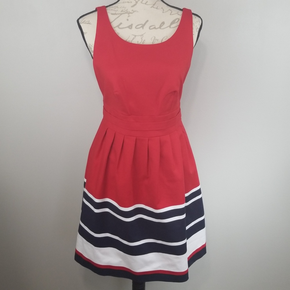 THE LIMITED SLEVELESS DRESS